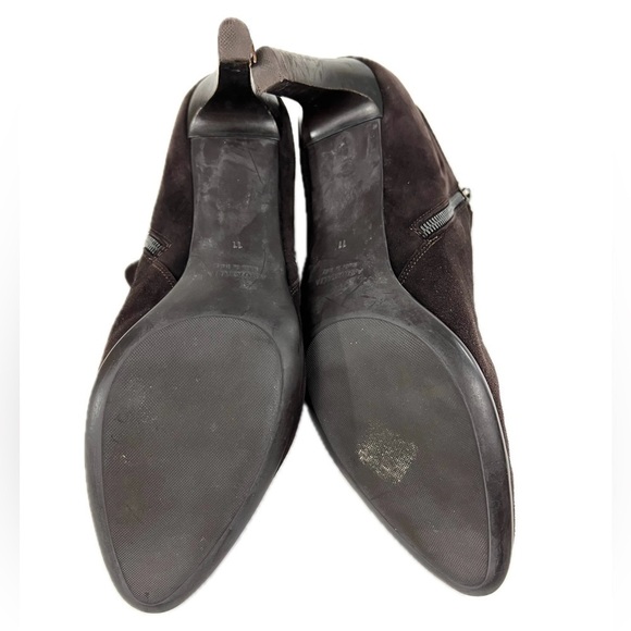 Aquatalia Dina Side-Zip Suede Ankle Booties - Size 11 - Picture 12 of 12